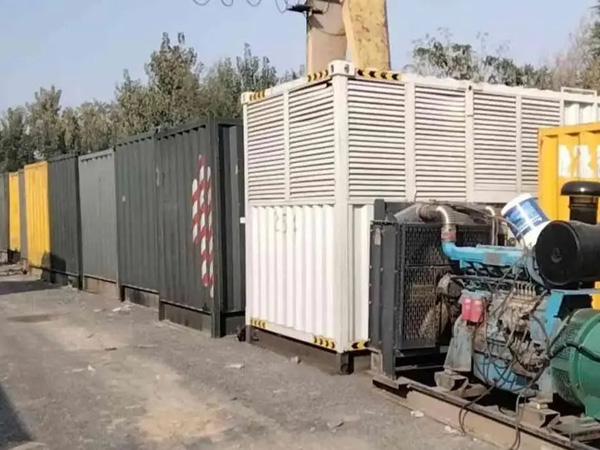 鹤山200KW柴油发电机机组每小时油耗是多少?